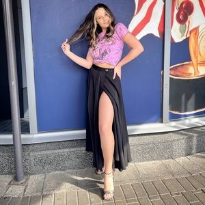 BLACK MAXI SKIRT - SIZE 6